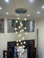 Bộ đèm chùm bocci 177TH7 gồm 40 quả thả tự do, mâm tròn inox gương trắng, KT(mm): 800 x 3500