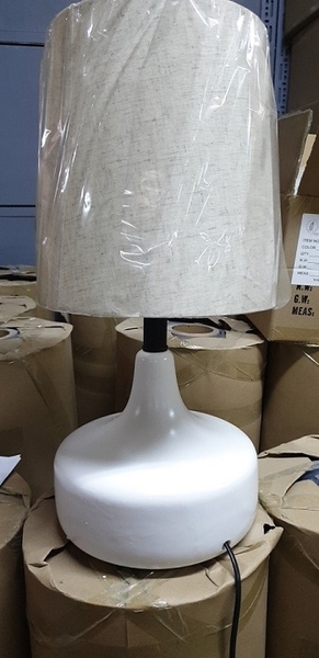 Đèn bàn thân đá màu trắng, chao vải trắng BA028, E27 x 1, KT(mm): 465, chao vải: D200 x 250