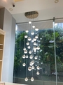 Bộ đèn chùm TH538, mâm inox gương vàng, gồm 30 quả led tích hợp 3 màu, size D150mm, dây ngắn nhất 2m và dài nhất 7m. KT(mm): L1000 x W500 x H7000