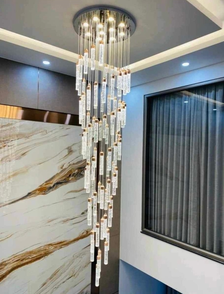 Bộ đèn chùm TH474, mâm tròn inox gương trắng, 85 đèn thả tích hợp led công suất 2w dây dài nhất 3.2m, 15 mắt COB dimmer có điều khiển xa, KT(mm): D800 x H3200