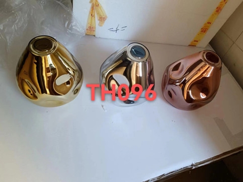 Đèn thả thủy tinh màu bạc TH502