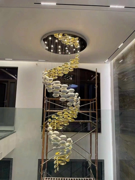 Đèn chùm thả pha lê thông minh PL042 gồm mâm tròn inox gương trắng, 17 đèn dimmer 3 màu điều khiển xa, 180 trứng, KT(mm): D1000 x H3500