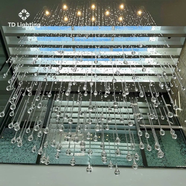 Đèn chùm pha lê 069PL, có 300 giọt nước  mix kích thước, kết hợp hạt pha lê Asfuor, không mâm, 18 mắt COB cao cấp màu vàng D55 KT(mm); 2000 x 1000x 4000