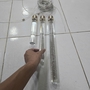 Đèn thông tầng pha lê 474TH3 gồm 58 thanh phale 10 đèn dimmer COB đèn 3 màu L55, mâm inox gương vàng 8K KT(mm): D1000xH3200